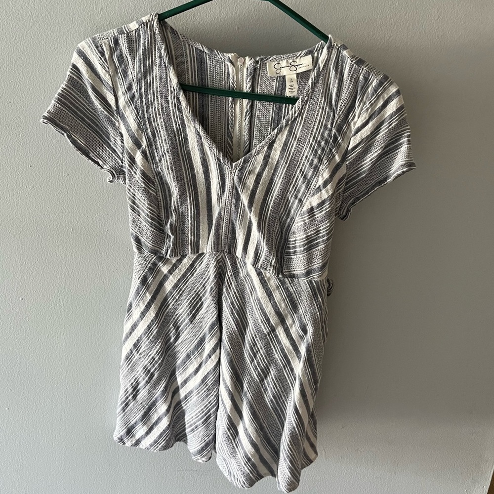 Jessica Simpson Threaded Short Sleeve Maternity Blouse with Tie